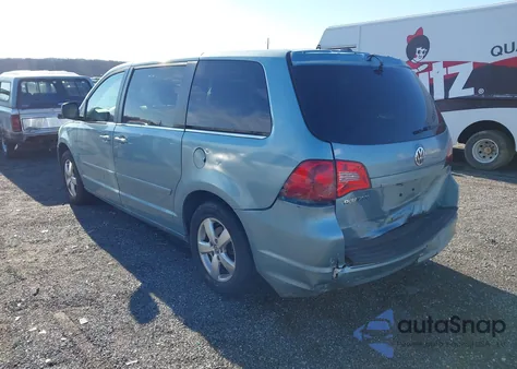 2010 Volkswagen Routan Se from USA, damaged, VIN 2V4RW3D19AR246102